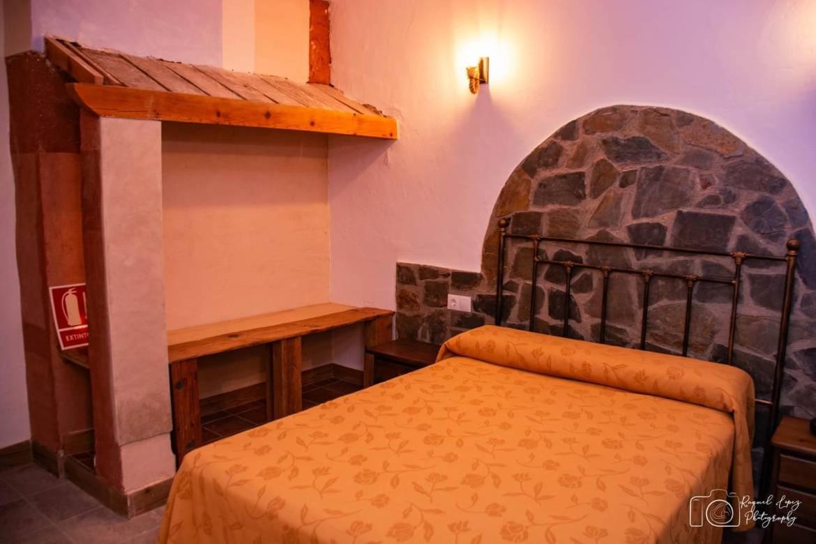 Casa Rural Torremontero Apartamentos Hornos Bagian luar foto