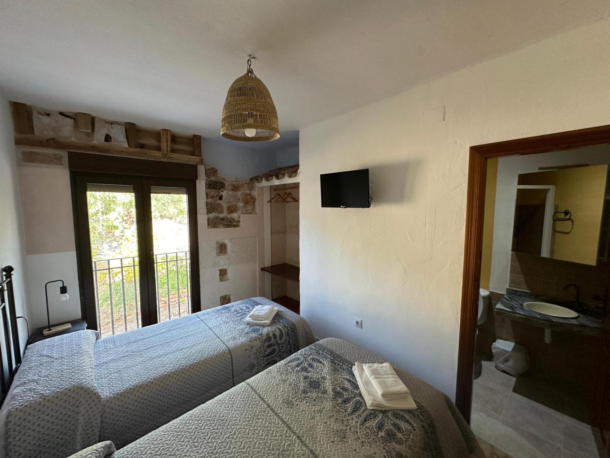 Casa Rural Torremontero Apartamentos Hornos Bagian luar foto