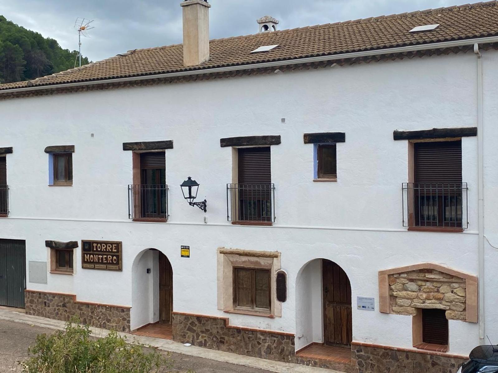 Casa Rural Torremontero Apartamentos Hornos Bagian luar foto